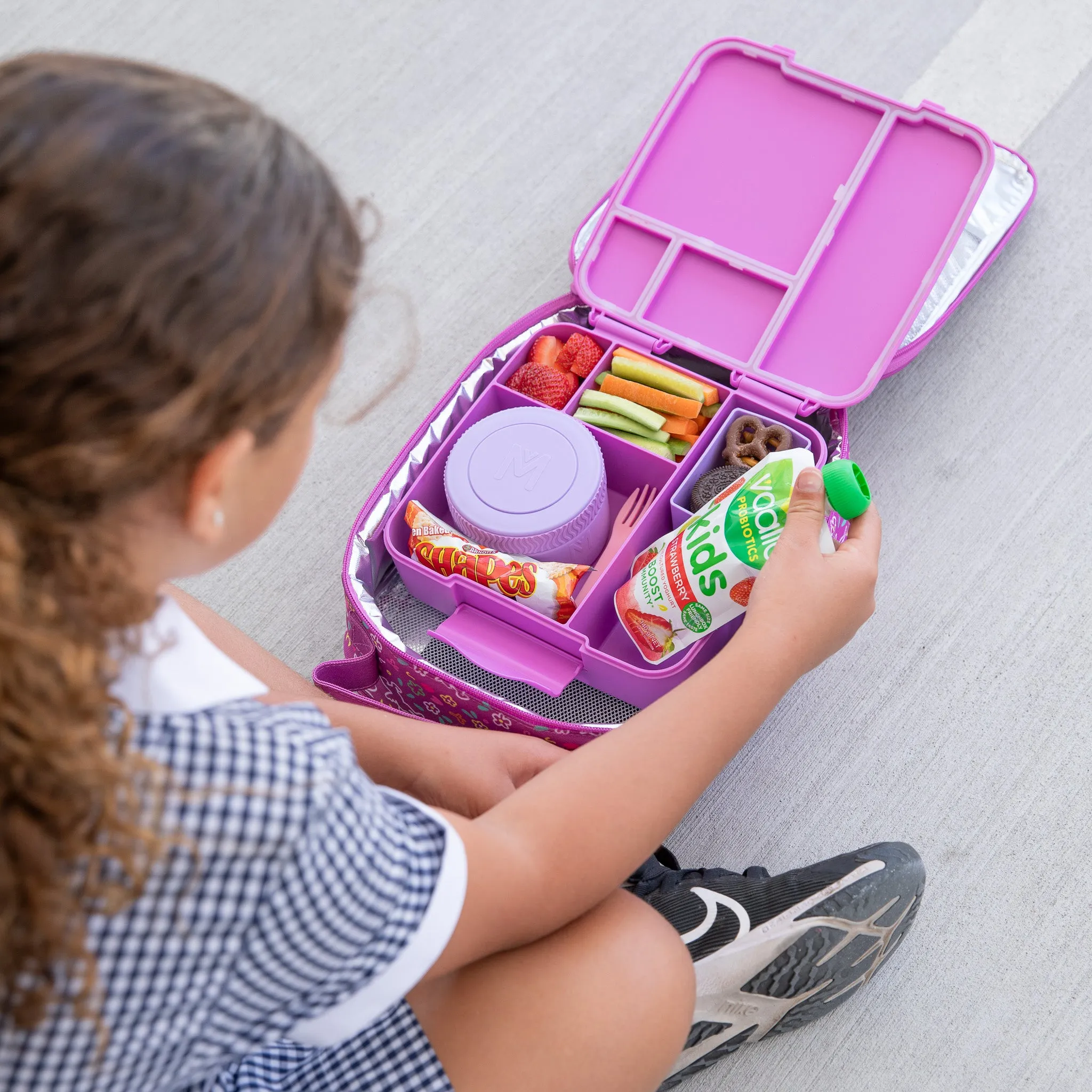 MontiiCo Feast Lunch Box - Fuchsia